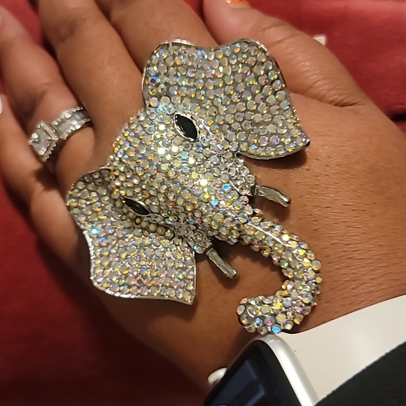💕Beautiful Large Iridescent Rhinestone Bling Elephant Brooch💕 - Picture 5 of 5